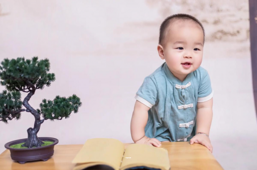 通许宝宝爱吐奶是什么原因